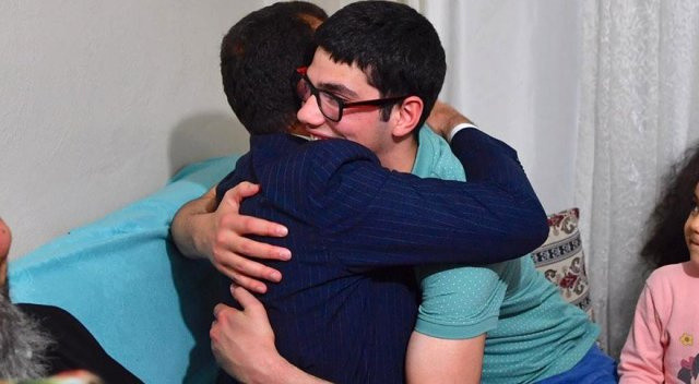 İmamoğlu, "Sen utanma, biz utanalım" dediği Cebrail'in evinde iftar yaptı - Resim: 2