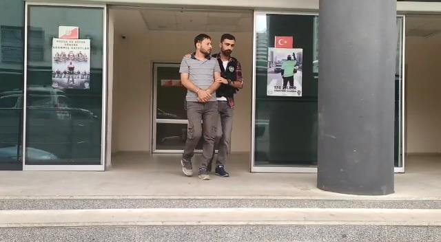 Bursa'da 2 bin 270 yeşil reçeteli ilaçla yakalandı! Tutuklandı - Resim: 0