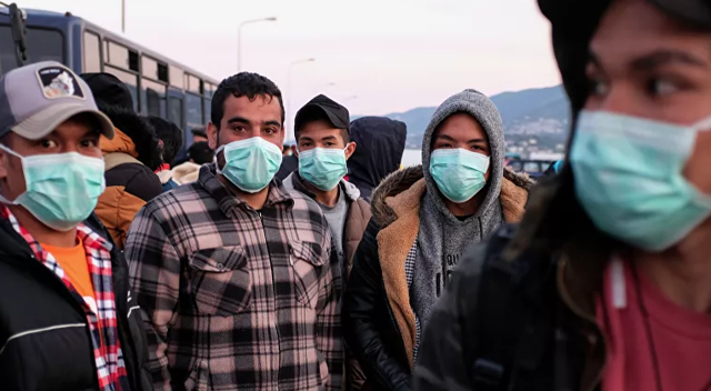 Yunanistan'da ikinci göçmen kampı da karantinada - Resim: 0