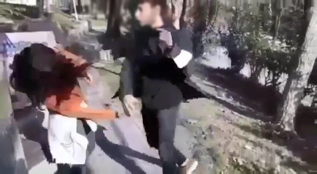 Kocaeli'de 18 yaşından küçük sevgilisini dövdü! Tokat attığı anları kaydetti - Resim: 0