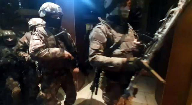 Esenyurt'ta sahte kimlik kullanan cezaevi firarisi yakalandı - Resim: 0