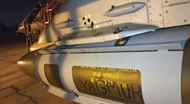 F-16'lar İstiklal Caddesi'nin çocuk şehitleri Ecrin ve Yağmur için vurdu! Bombalara isimleri kazındı... - Resim: 1