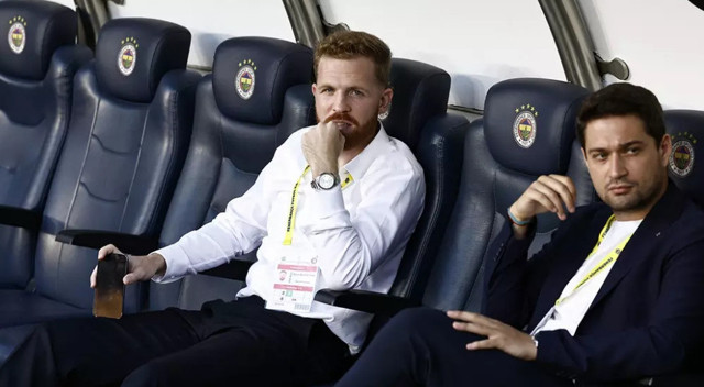 Sadettin Saran o isimlerin biletini kesti - Resim: 0