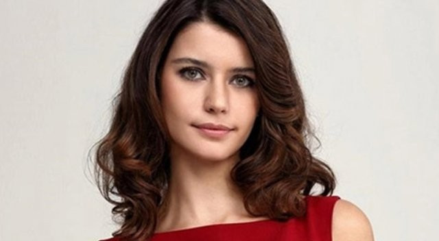 İşte Beren Saat'in yeni dizisi! Ünlü yapımcı... - Resim: 3