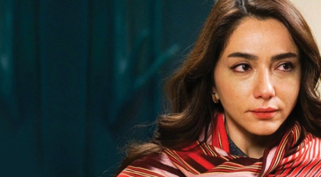 Bornozlu poz verdi olay oldu! Sen Anlat Karadeniz'in Asiye'si cesur çıktı! - Resim: 1