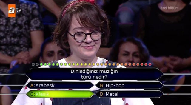 Kim Milyoner Olmak İster'i karıştıran anlar! İzleyici isyan etti - Resim: 4