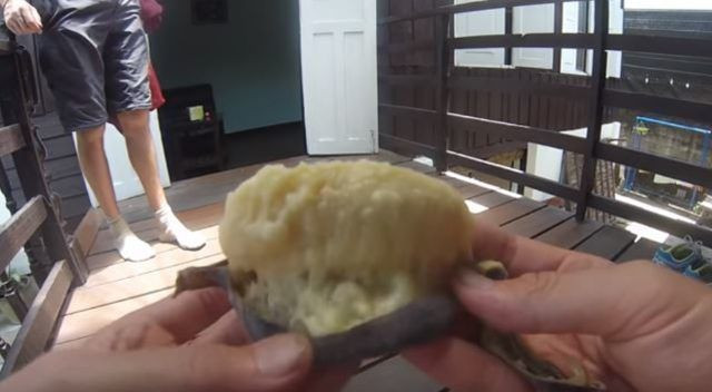 İnanılır gibi değil bu muzun rengi mavi tadı ise... - Resim: 2