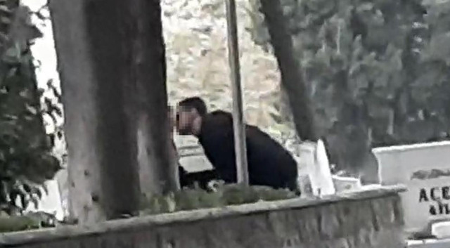 Büyük saygısızlık! Edirnekapı Şehitliği'nde tepki çeken görüntüler - Resim: 1