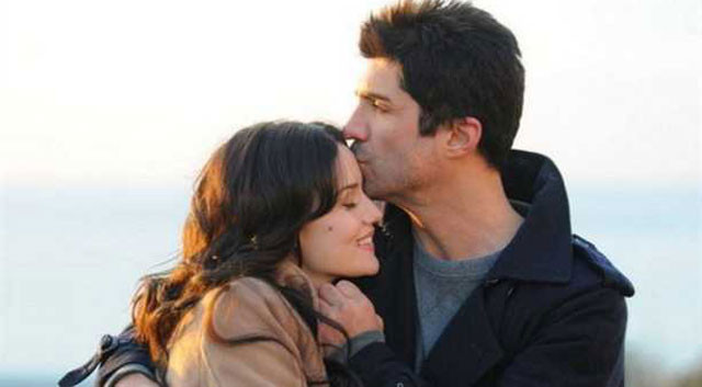 Özcan Deniz'in Fahriye Evcen'li paylaşımı ortalığı fena karıştırdı! - Resim: 2