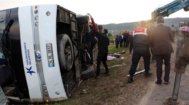 Tokat'ta yolcu otobüsü devrildi: 7 ölü, 30 yaralı - Resim: 0