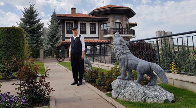 Bahçeli'den fark yaratan 19 Mayıs kutlaması - Resim: 0