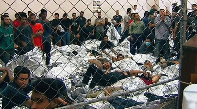 ABD Başkan Yardımcısı Mike Pence'nin ziyaretinde skandal - Resim: 0