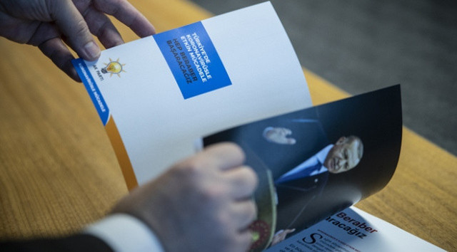 AK Parti'den koronavirüs salgını mücadele kitabı tüm adımlar yer alıyor - Resim: 0