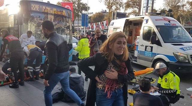 Beşiktaş'ta durağa dalan şoförün cezası belli oldu - Resim: 1