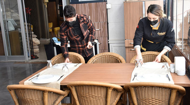 Cağ kebapçılar 'kontrollü normalleşme' ile kapılarını müşterilerine açtı - Resim: 0