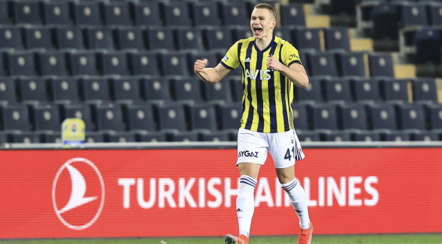 İngiliz basını duyurdu! Fenerbahçe'nin yıldızı Attila Szalai'ye dev talip - Resim: 0