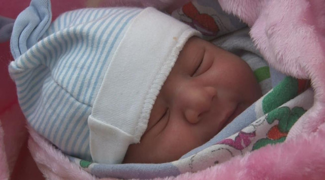 Depremden 12 gün sonra 04.17’de yedinci çocuğunu dünyaya getirdi - Resim: 0