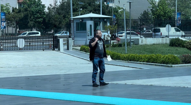 Kartal Adalet Sarayı'nda boynuna silah dayadı: Başsavcı bu mektubu okuyacak! - Resim: 0