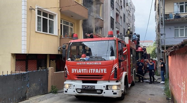 Pendik’te bayram günü korkutan yangın! 5 kişi mahsur kaldı - Resim: 2