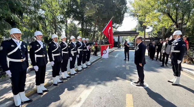 İstanbul Emniyet Müdürü Selami Yıldız, yeni polislere seslendi - Resim: 0