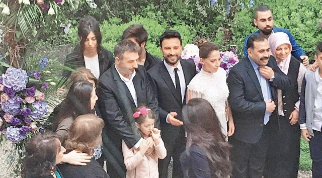 Tarkan'ın yeni düğün fotoğrafları çıktı! Kayınvalidesi de var - Resim: 3