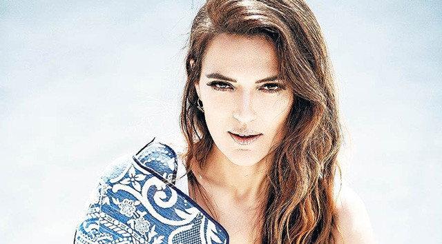 Demet Akalın'dan olay 'Ezan' polemiği: İroni mi yapıyorsun? - Resim: 3