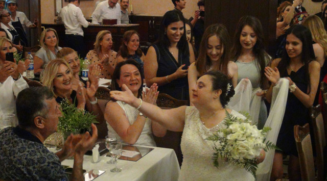 Down sendromlu Nesrin’in gelinlik hayali gerçek oldu - Resim: 0
