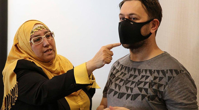 Uzmandan siyah maske uyarısı! Virüse değil polene ya da hava kirliliğine karşı koruyucu - Resim: 0