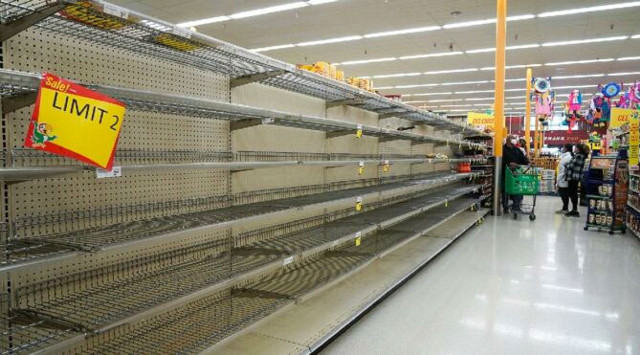 Texas görülmemiş felaketi yaşıyor marketler boşaldı halk temiz su bulamıyor - Resim: 1