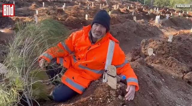 Kızının elini bir an olsun bırakmadı! Dünyanın konuştuğu Murat Hançer kızını toprağa verdi o geceyi anlattı - Resim: 0