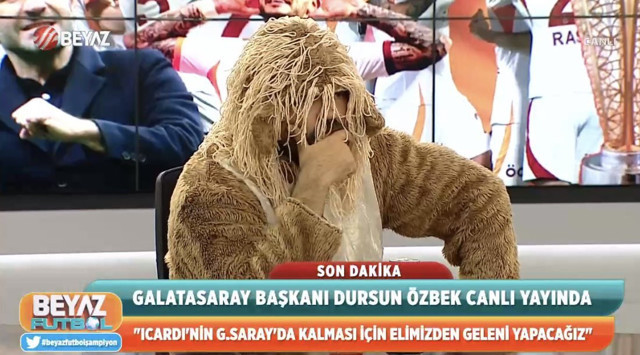 Rasim Ozan Kütahyalı yine yaptı yapacağını! Canlı yayına 'aslan kostümü' ile çıktı: Sosyal medya yıkıldı! - Resim: 0