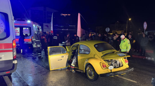 Kıraç'ın ekibi büyük korku atlattı! Uşak'ta ekip otobüsü kaza yaptı - Resim: 0