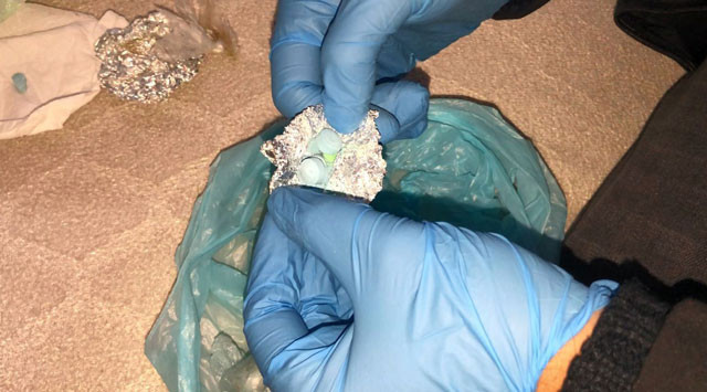 Böyle anne baba mı olur iğrençliklerine 9 yaşındaki çocuğu da alet ettiler  - Resim: 3