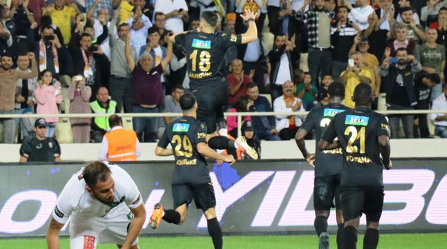 Yeni Malatyaspor Denizlispor maçı golleri ve geniş özeti - Resim: 0