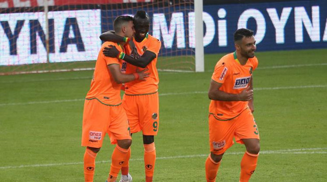 Alanyaspor Çaykur Rizespor maçı golleri ve geniş özeti - Resim: 0