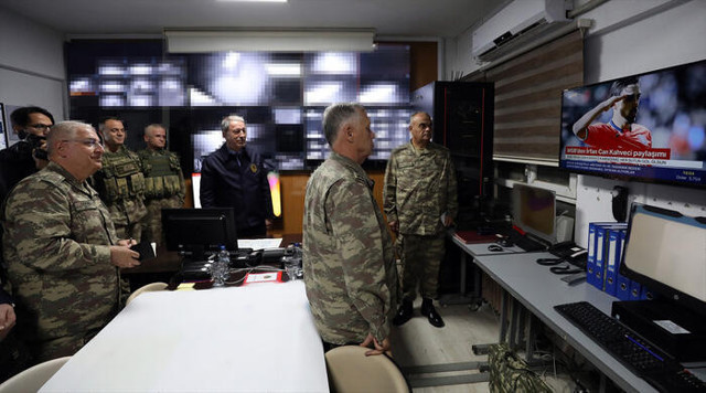 Milli Savunma Bakanı Hulusi Akar sınırdan uyardı! Her an her şey olabilir - Resim: 0