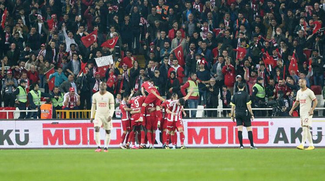 Sivasspor Galatasaray maçı golleri ve geniş özeti - Resim: 1