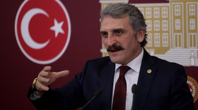AK Partili Vekil Çamlı'dan Türkan Şoray ve röportajını haberleştiren medyaya sert sözler - Resim: 0