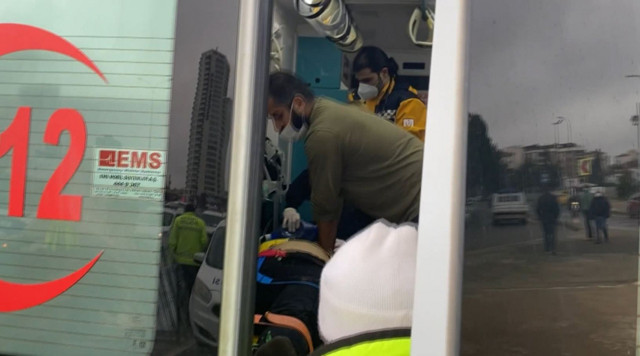 Emniyet şeridinde feci kaza! Kartal D-100'de motosiklet sürücüsü öldü - Resim: 0