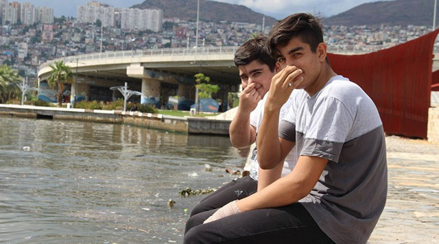 İYİ Partili Aytun Çıray'dan ittifak ortağı CHP'li belediyeye tepki: İzmir kokuyor - Resim: 0