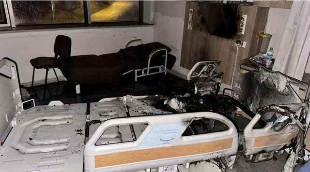 Hastaneyi karıştıran olay! Yatağında sigara içen hasta yangın çıkardı - Resim: 1