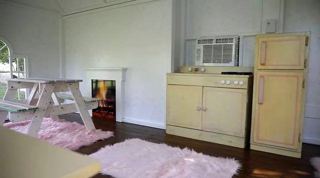 Kylie Jenner'ın 2 yaşındaki kızına büyük Noel hediyesi - Resim: 3