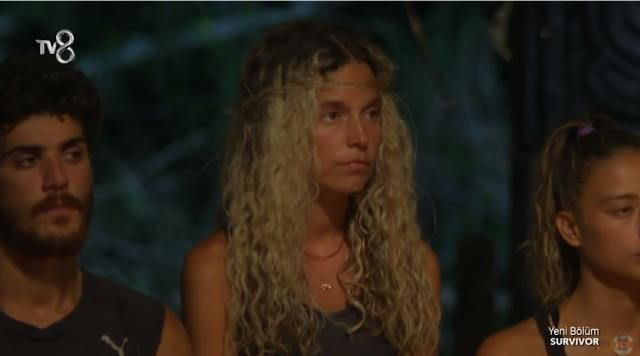 Survivor'da iki eleme adayı aynı anda çıktı eleme potasına iddialı isimler gitti - Resim: 4