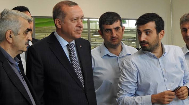 Selçuk Bayraktar ve Haluk Bayraktar'ın babası Özdemir Bayraktar vefat etti - Resim: 4