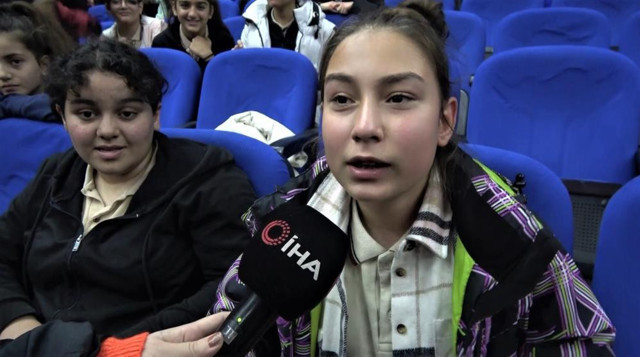 10 Kasım Atatürk’ü anma programında duygusal anlar! Gözyaşlarına hakim olamadı hüngür hüngür ağladı - Resim: 3