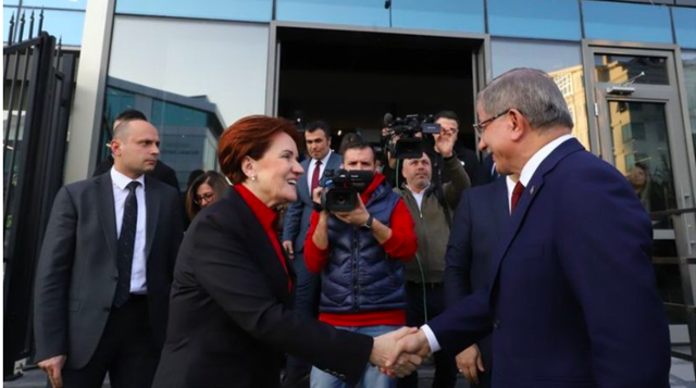 İyi Parti lideri Meral Akşener'den Davutoğlu'na ziyaret - Resim: 0