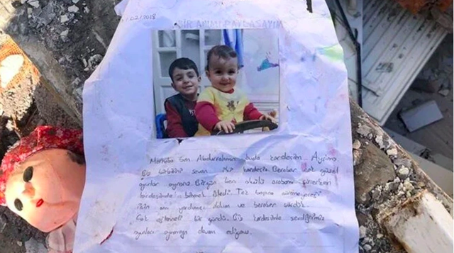 Enkazdan çıkan anı defteri herkesi  kahretti! "Birbirimizi seven iki kardeşiz" - Resim: 0