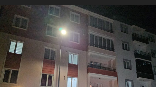 Gece yarısı büyük panik! İki kadın aranıyor TIR'ın arkasına saklanıp... - Resim: 0