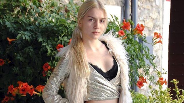 Aleyna Tilki'nin Instagram'daki son paylaşımına beğeni yağmuruna tutuldu - Resim: 4