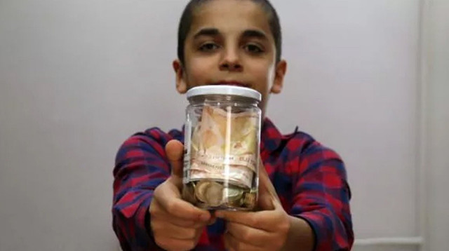 11 yaşındaki çocuk Milli Dayanışma Kampanyası'na kumbarasındaki 407 lirayı bağışladı - Resim: 0